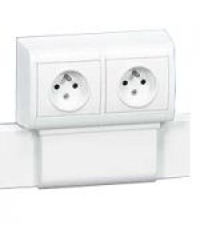 Рамка Mosaic Legrand 031621 в Нальчике Аксессуары для кабель-канала Pintop.ru