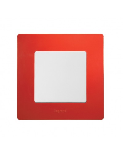 Рамка 1 пост Etika красный Legrand 672531 в Нальчике Аксессуары для кабель-канала Pintop.ru